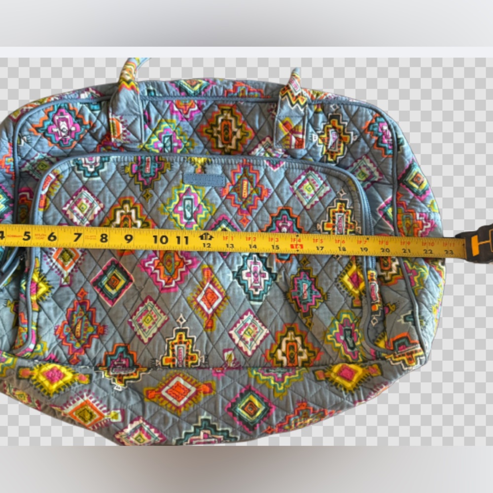Vera Bradley Carryall - Picture 6 of 8